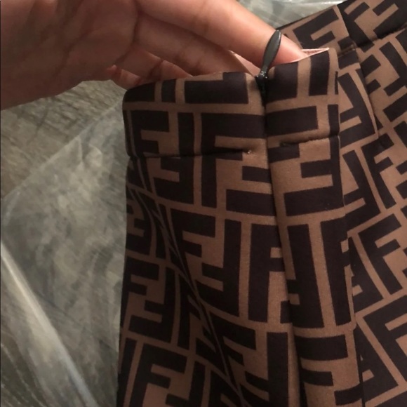 Fendi Shorts - Picture 5 of 8